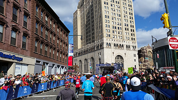 More NYC Marathon Course Crowds - Chris-R.net